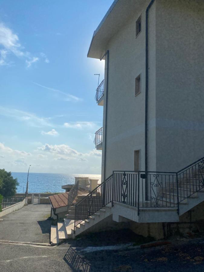 Vista Al Tramonto B&B Falerna Exterior foto